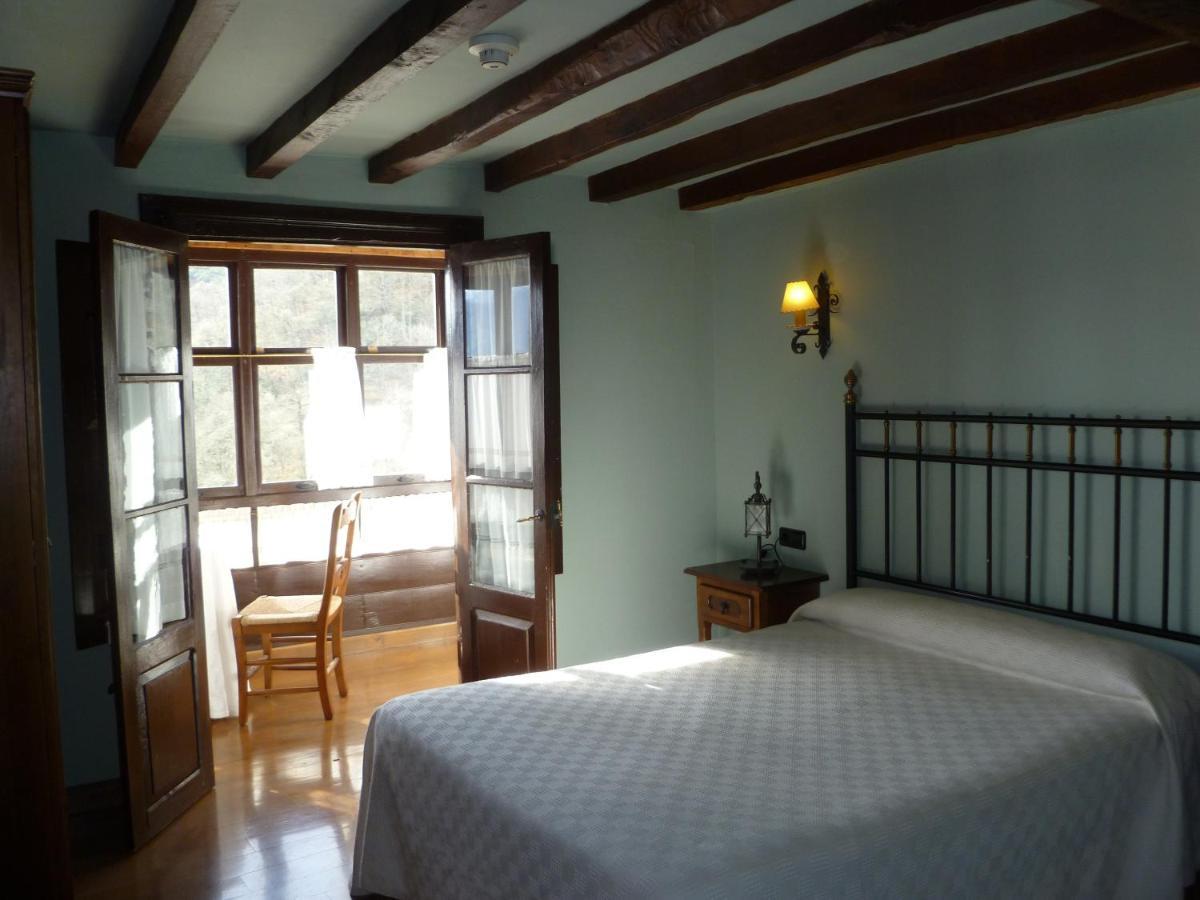 La Posada De Vinon - Casa Reda Екстериор снимка