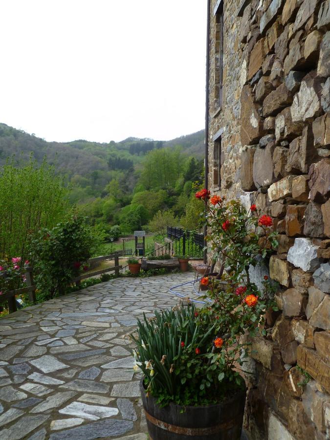 La Posada De Vinon - Casa Reda Екстериор снимка